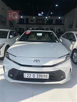 تۆیۆتا کامری